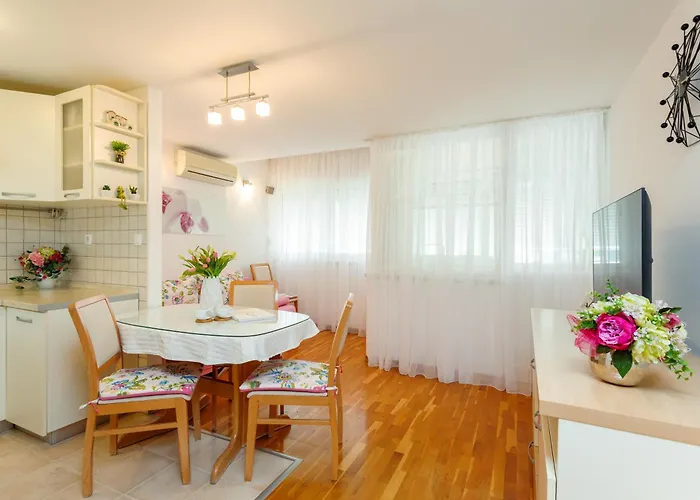 Apartment Marin