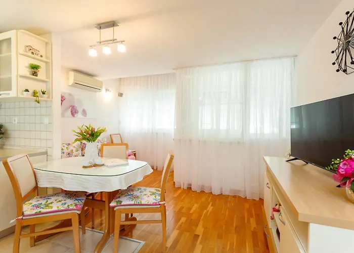 Apartment Marin